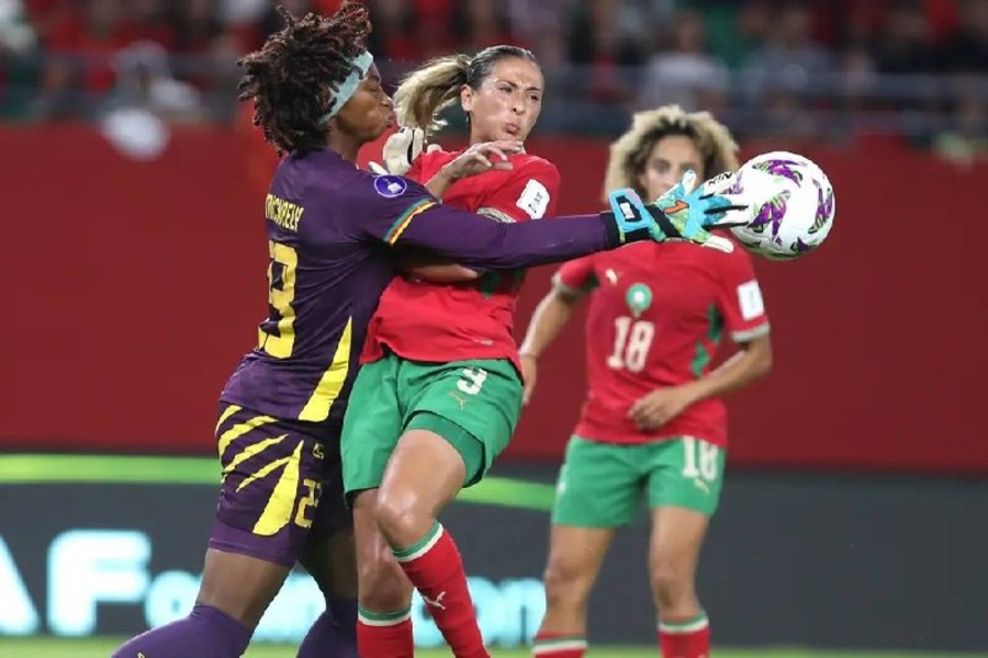 Michaely Bihina héroïque, les Lionnes Indomptables éliminent le Maroc et filent en finale